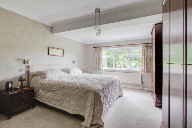 5 WILLOW CLOSE-19