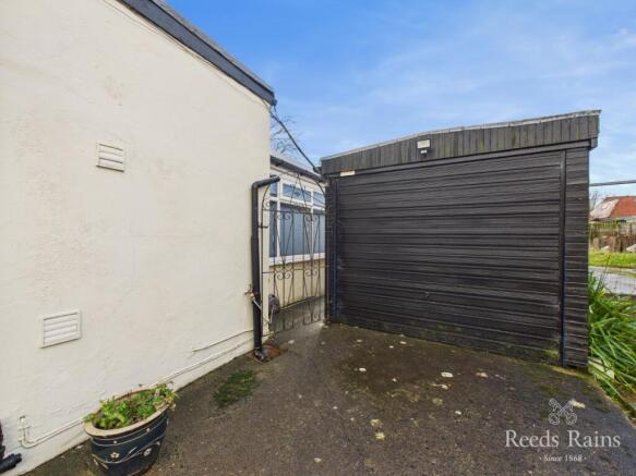 2 bed Bungalow for sale Image 12