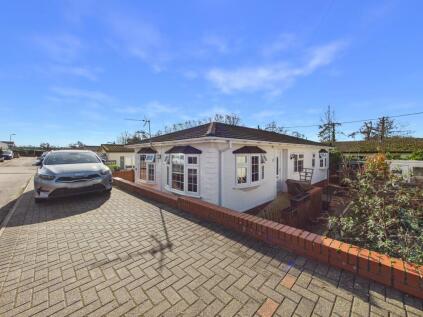 Gosfield Lake Resort, Church Road, Gosfield, Halstead, CO9