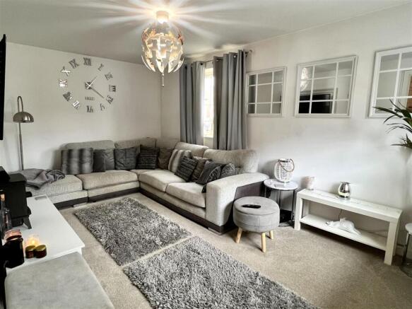 3 bed Detached for sale Image 4
