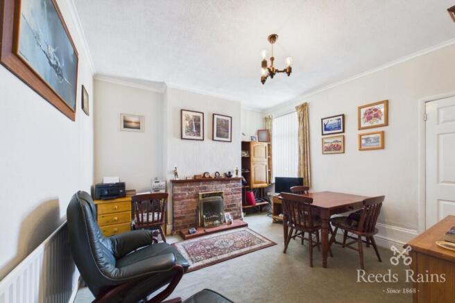 2 bed Semi-Detached for sale Image 5