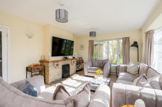 LIVING DINING ROOM