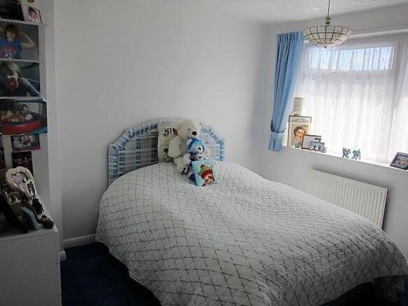 BEDROOM 2