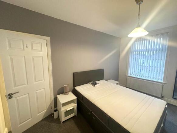 Room 2 (3)