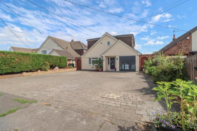 35 DOWNHAM ROAD OUTSIDE-12.jpg
