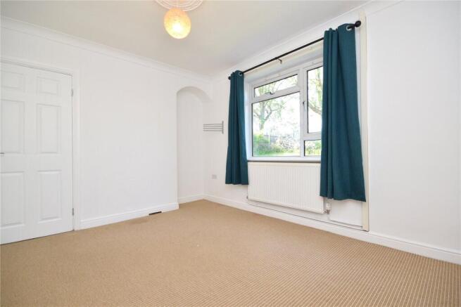 3 bed Semi-Detached to rent Image 6