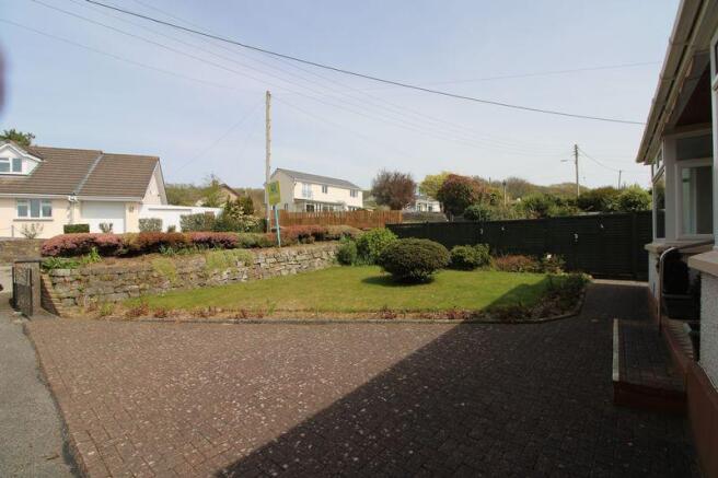 Front garden a...