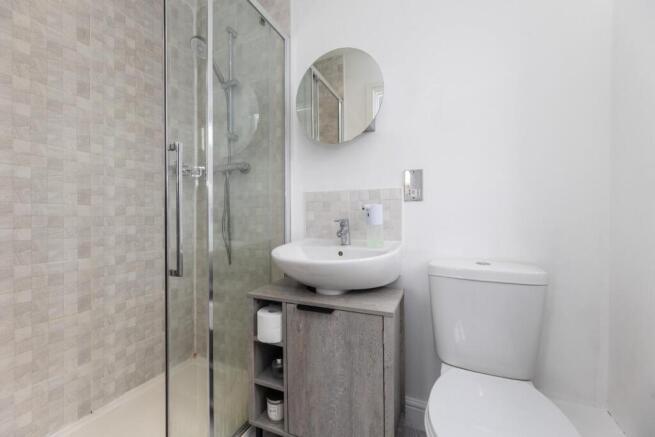 4 bed Detached for sale Image 10