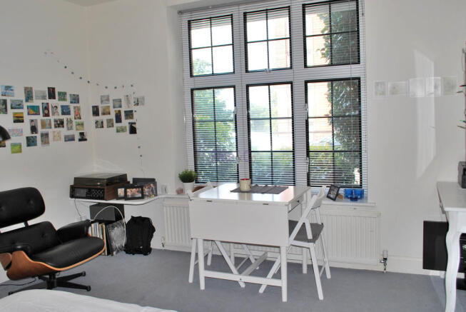 Lounge/Bedroom