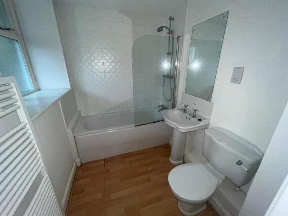 1 bed Apartment for sale Image 12
