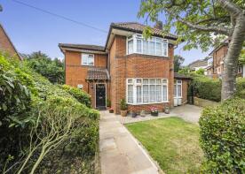 43, Lawrence Gardens, Mill Hill, London NW7 4JU