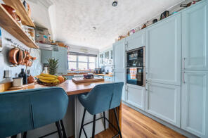 Flat 14, 29 Wych Elm Lodge, London Lane, Bromley BR1 4HB