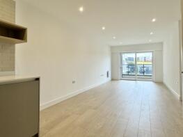 Flat 10, 14 Claremont House, Aerodrome Road, Colindale, London NW9 5NW