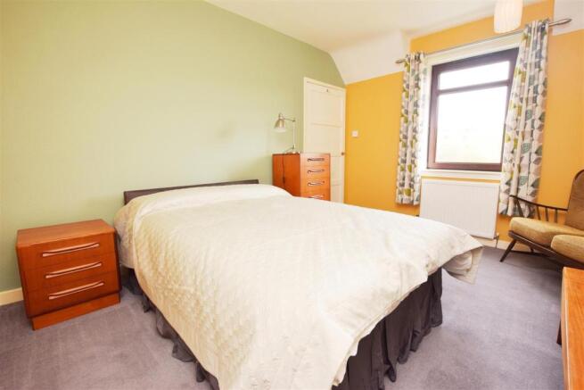 Bedroom 2.JPG