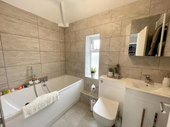 bathroom.jpeg