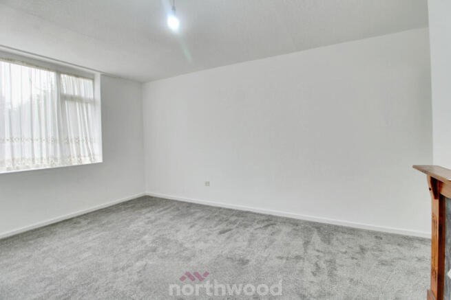 3 bed Semi-Detached to rent Image 8