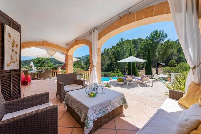 Covered Terrace (1)