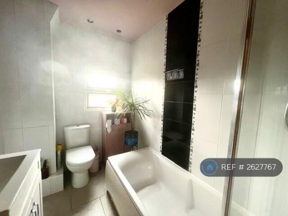 Upstairs Family Bathroom