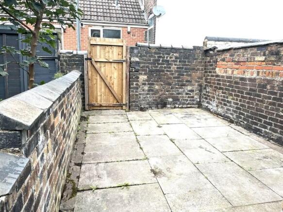 Lomas Street, Shelton , Stoke-on-Trent photo 4