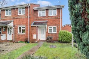 7, Webb Close, Bagshot GU19 5QP