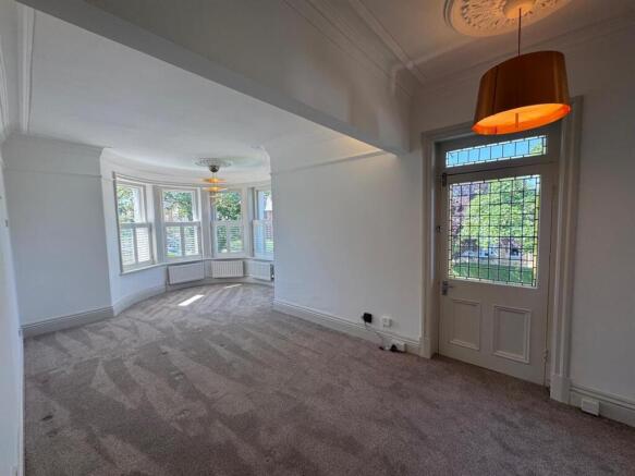 2 bed Apartment to rent Image 7