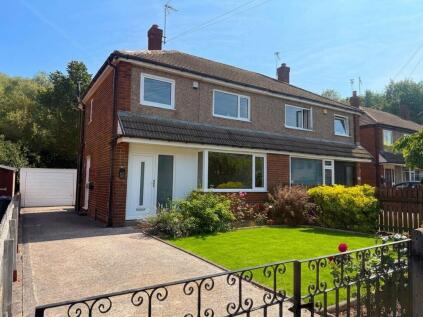 Winsford Drive, Huddersfield, HD5