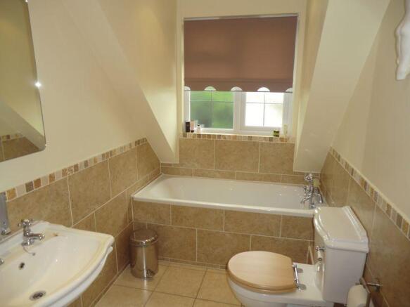 Photo 10