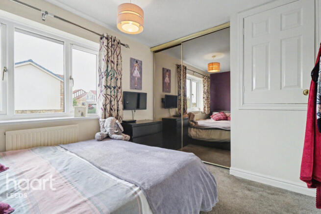 3 bed Semi-Detached for sale Image 7