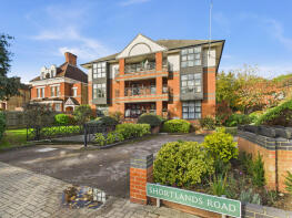 Flat 1, 14 The Knoll, Shortlands Road, Shortlands, Bromley BR2 0JD