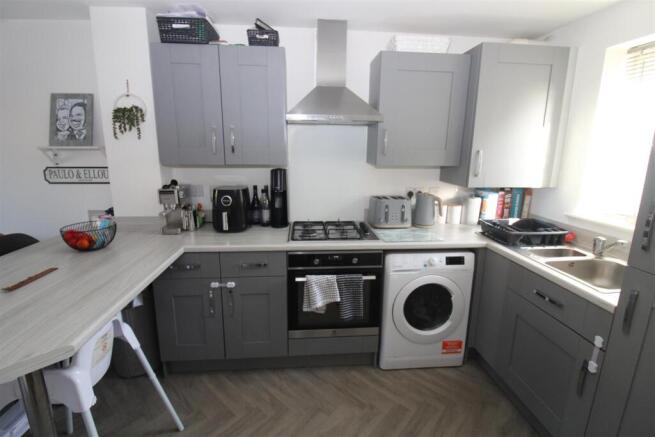 Lounge and Fitted Kitchen