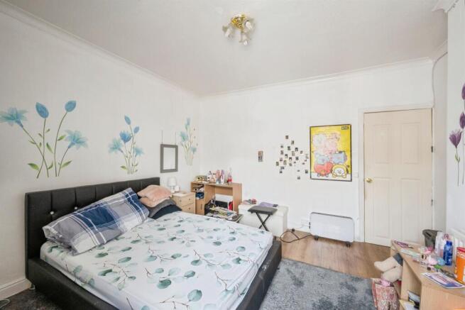 2 bed Terraced for sale Image 9