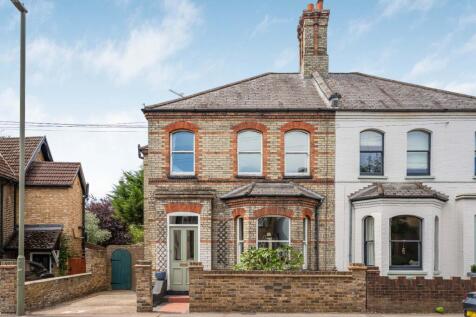 Laleham Road, Staines-upon-Thames, Surrey, TW18