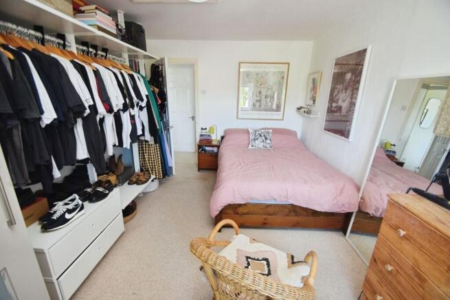 2 bed Apartment for sale Image 6