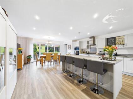 Finning Close, Great Leighs, Chelmsford, Essex, CM3