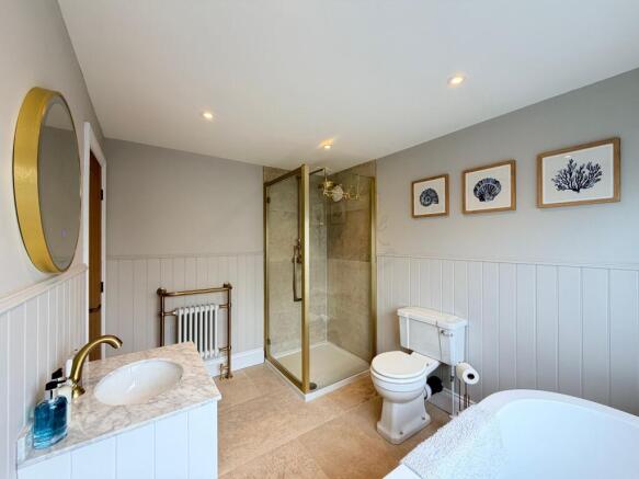 2 bed Not Specified for sale Image 12