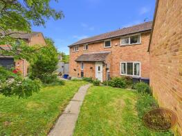 9, Goldenash Court, Northampton NN3 8JE