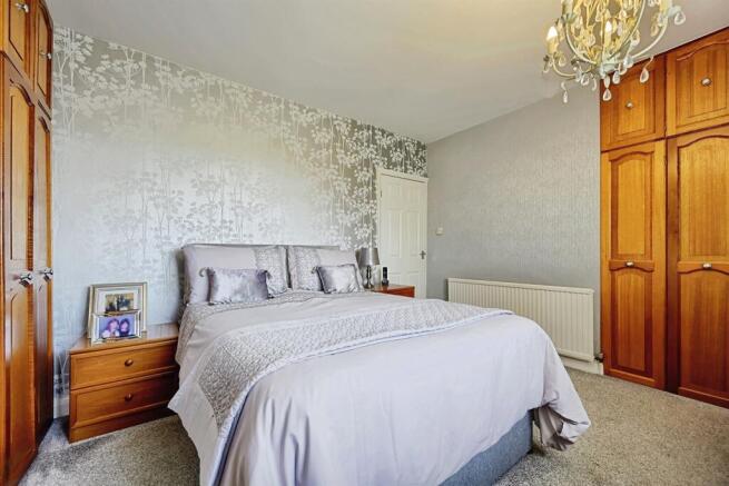 2 bed Semi-Detached for sale Image 10