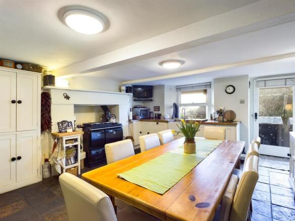 Dining Kitchen.jpg
