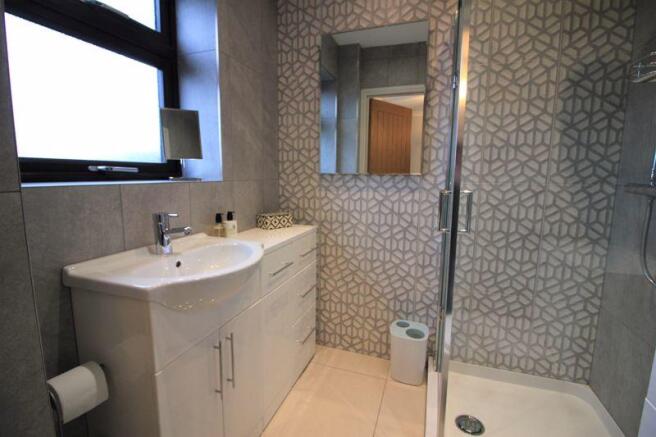Annexe shower ...