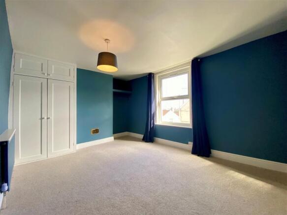 Bedroom 1.jpg