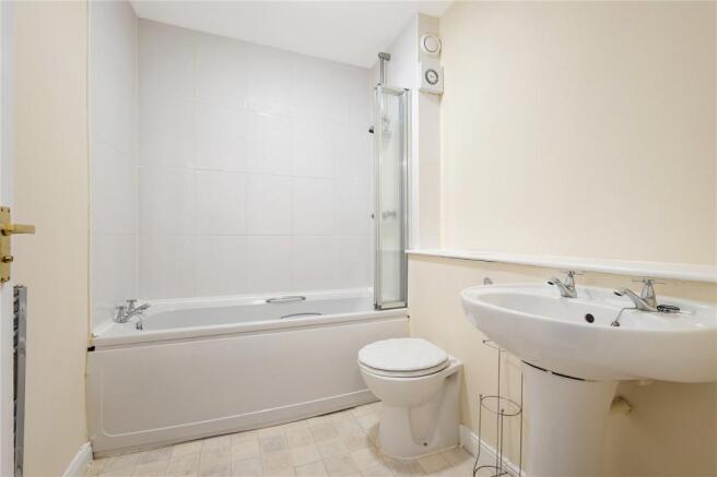 1st Floor Bathroom