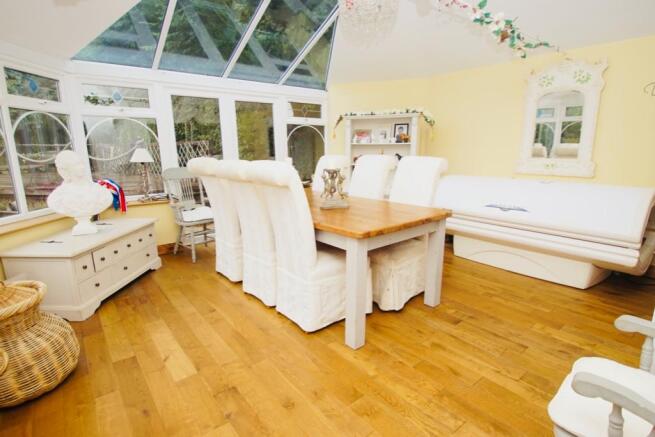 Garden Room 