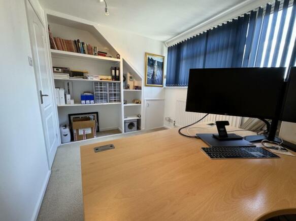 24 - Office.jpg