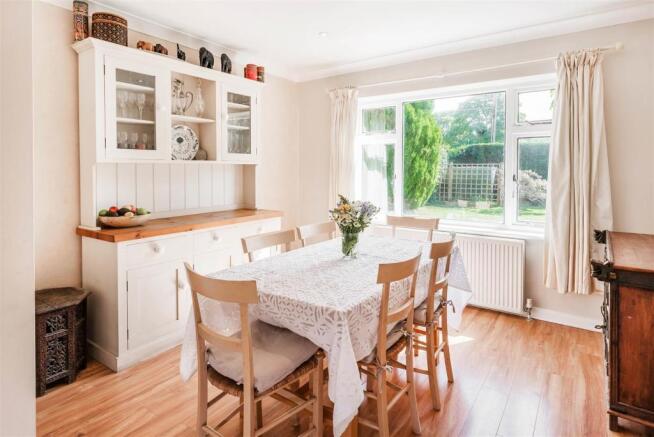 house. estate agent Dunsfold dining room