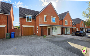 14 The Bay Willow, Lower Broadmoor Road, Crowthorne RG45 7HD