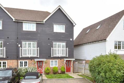 Poynder Drive, Holborough Lakes, Kent