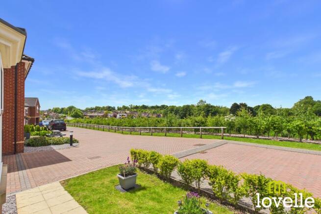 4 bed Detached for sale Image 2