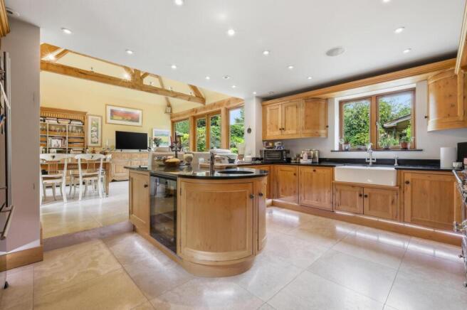 Kitchen/Reception
