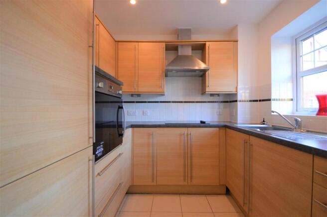 Kitchen shot 1.jpg