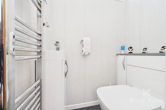 3 bed Semi-Detached for sale Image 10